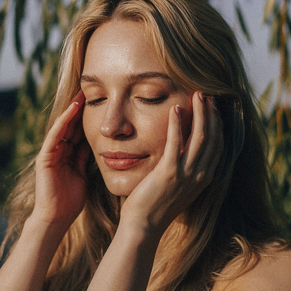 LUNARIA Manuka Honey Chamomile Body Balm